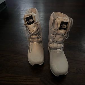 Women’s north face boots